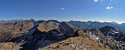 48 Dal Corno Stella (2620 m) ampia vista panoramica verso 'il tetto delle Orobie'
